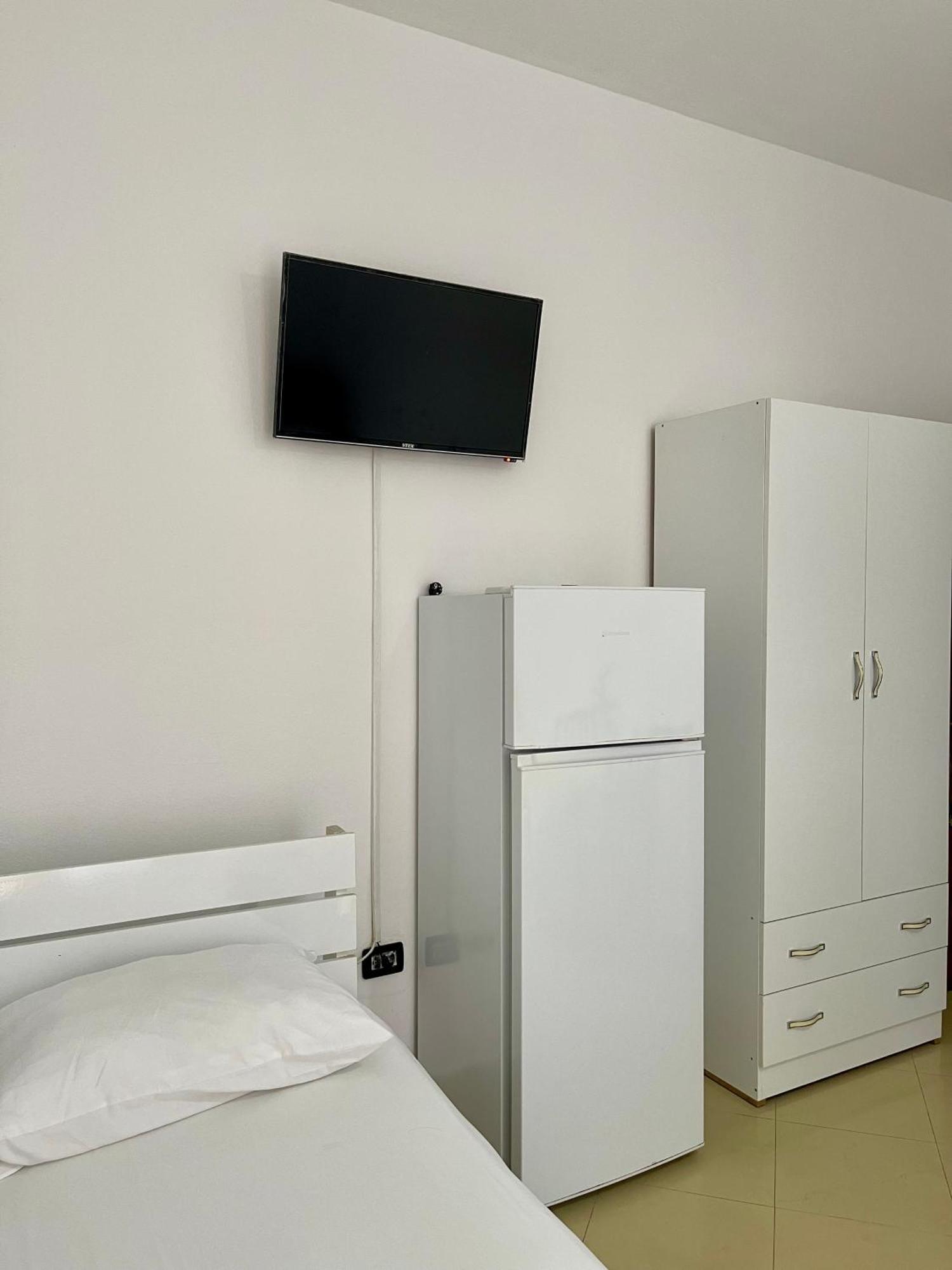 Marra'S Rooms Durres Exterior photo